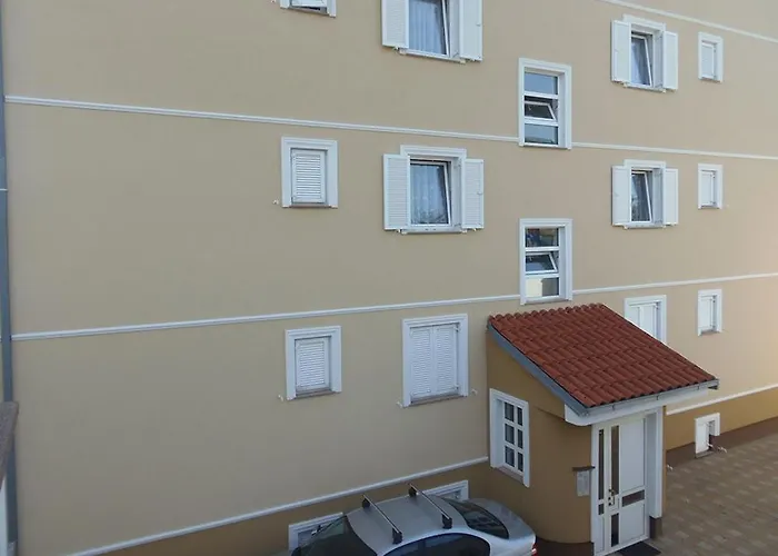 In With Sea View, Balcony, Air Conditioning, W-lan 4623-1 *